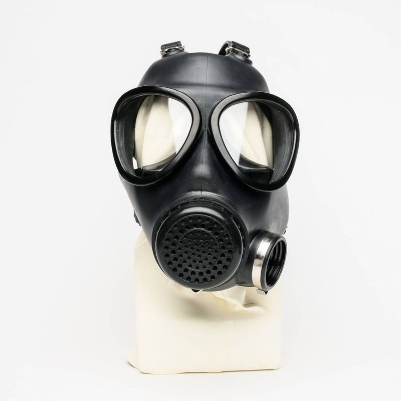 Military Adjustable Strap Rubber Gas Mask in Black Black Masks