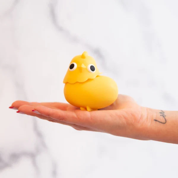 CHICKIE EMOJIBATOR