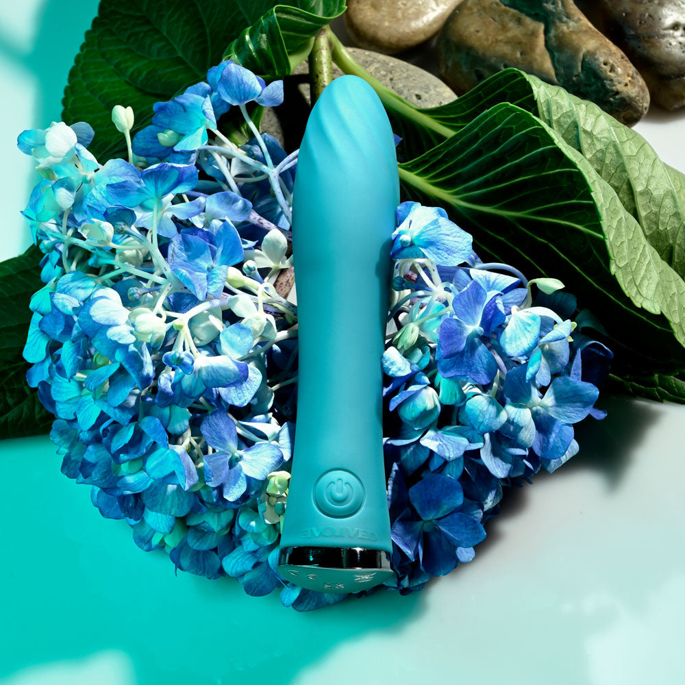 Ultra Wave Petite Vibrator with Swirling Textures and Patterns > Vibrators > Standard Vibrators