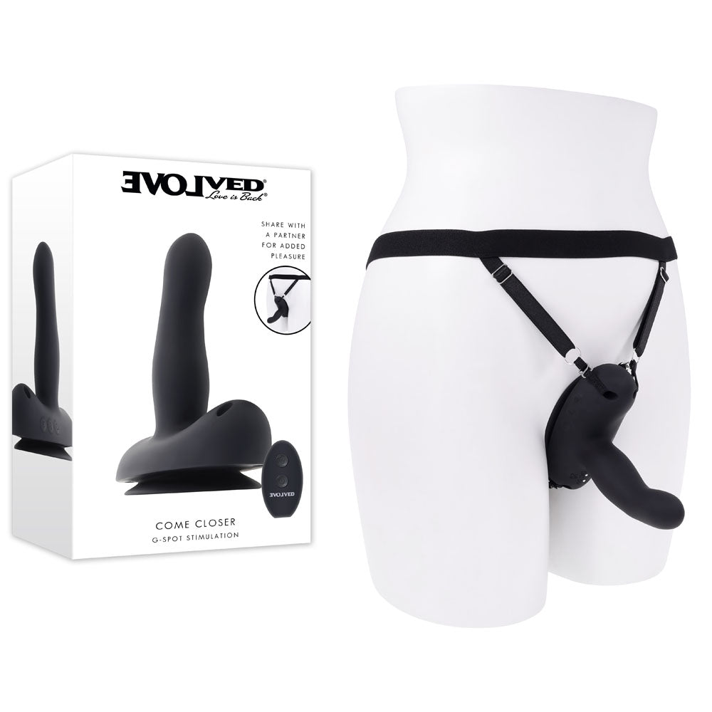 Evolved Come Closer 9.5 cm – USB Rechargeable Remote-Controlled Vibrating Strap-On Vibrator Black > Dildos > Strap On Dildos