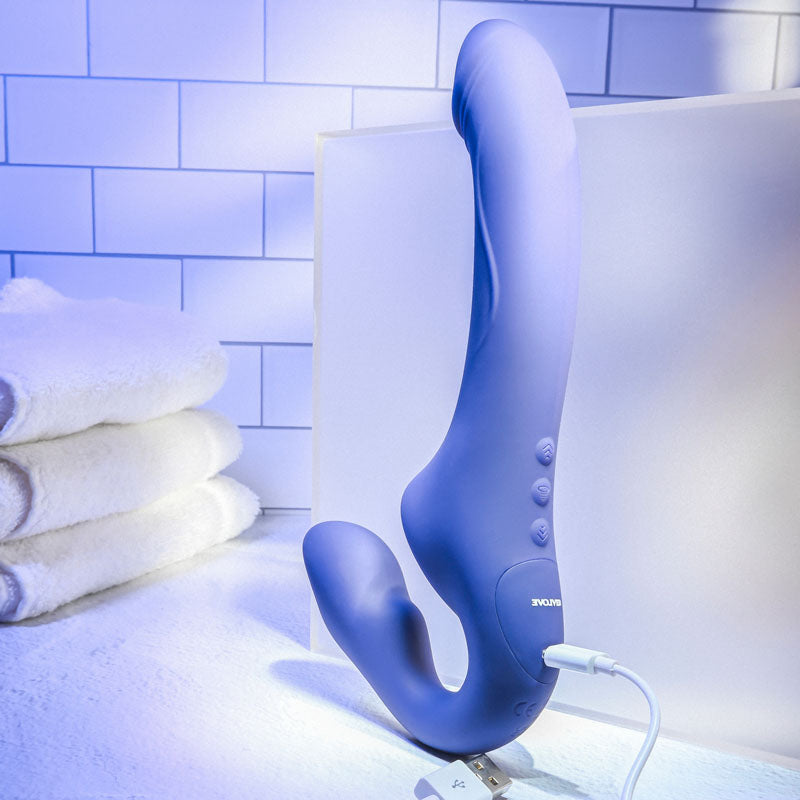Evolved 2 BECOME 1 23.5 cm Strapless Strap-On > Dildos > Strapless Strap Ons