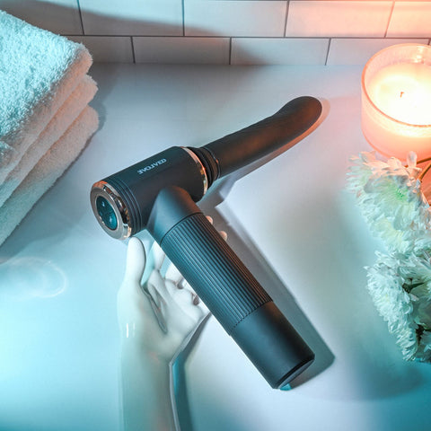 Evolved TOO HOT TO HANDLE Thrusting Vibe 7 Speed USB Rechargeable DONGS Thrusting
