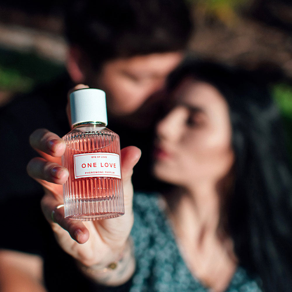 One Love Pheromone Body Spray 50ml – Scented Fragrance for Women > Essentials > Aphrodisiacs