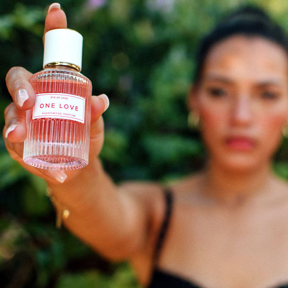 One Love Pheromone Body Spray 50ml – Scented Fragrance for Women > Essentials > Aphrodisiacs