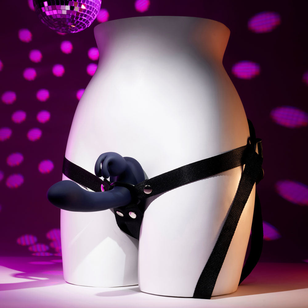 Evolved GIVING VIBES 14.6 cm Vibrating Strap-On Secondary image