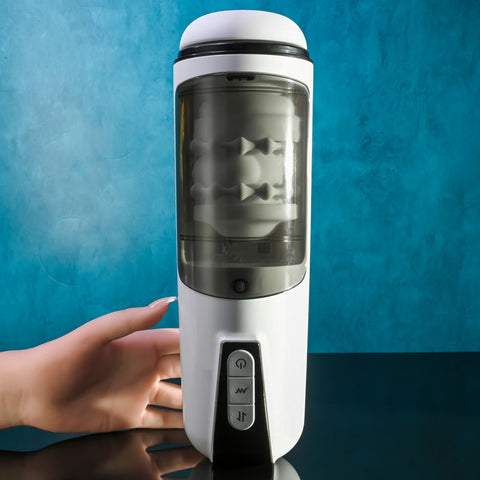 Gender X GET YOUR STROKE ON 13.3cm Vibrating Stroker GENDER EXPRESSION