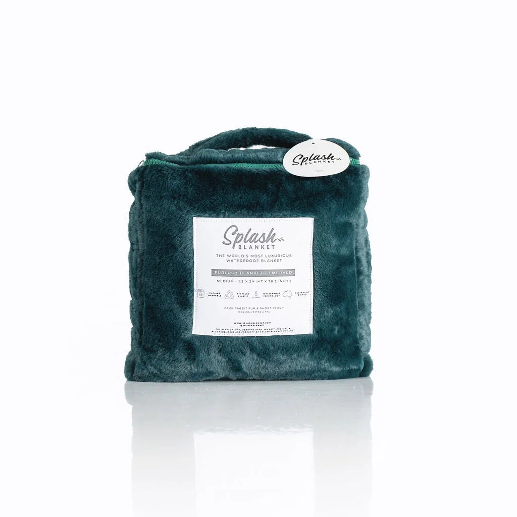 Furlush Small Emerald Green Plush Blanket – Soft Cozy Adult Blanket Secondary image