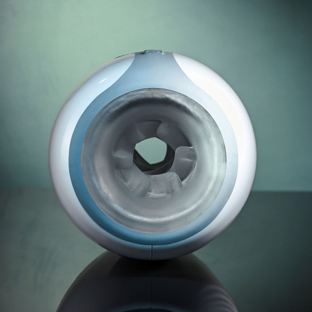 Zero Tolerance Touchdown 15 Centimeter Vibrating Stroker > Sex Toys For Men > Masturbators > Vibrating